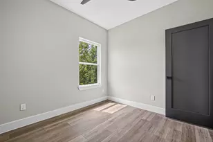 415 Neyland St, Houston, TX 77022 - Photo 27