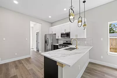 415 Neyland Street, Houston, TX 77022 - Photo 11