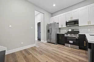 415 Neyland St, Houston, TX 77022 - Photo 7