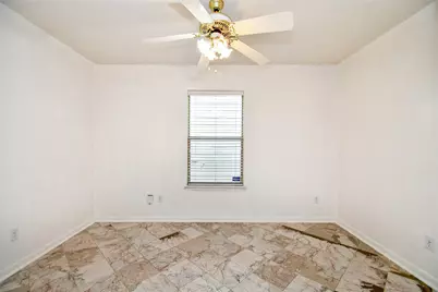 15107 Trinity Meadow Drive, Houston, TX 77489 - Photo 9
