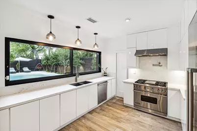 5406 Woodway Drive, Houston, TX 77056 - Photo 13