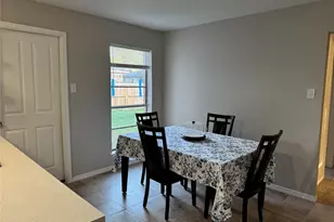 606 Linda Ln, Alvin, TX 77511 - Photo 3
