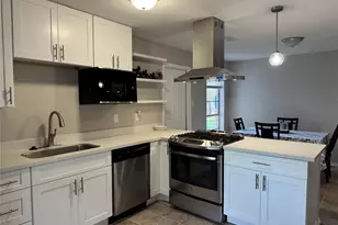 606 Linda Ln, Alvin, TX 77511 - Photo 1