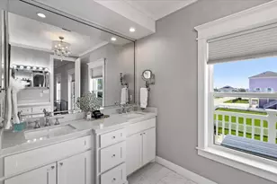 3728 Sabrina, Galveston, TX 77554 - Photo 19