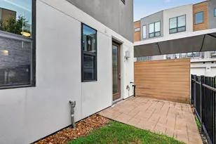2401 Crawford St, Houston, TX 77004 - Photo 7
