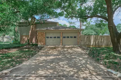 12402 Stafford Springs Drive, Houston, TX 77077 - Photo 3