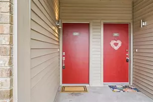 2025 Augusta Dr, Houston, TX 77057 - Photo 27