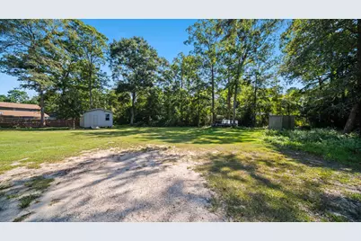 25445 Vine Circle, Cleveland, TX 77328 - Photo 31