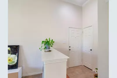 6607 Lake Woodlands #433, The Woodlands, TX 77382 - Photo 3