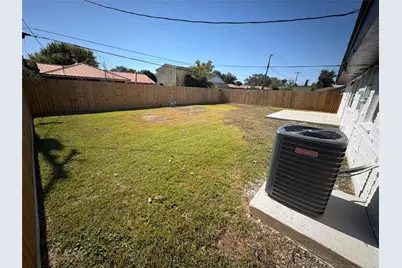 2929 8th Avenue N, Texas City, TX 77590 - Photo 5