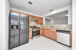 7919 Cypress Edge Dr, Cypress, TX 77433 - Photo 17