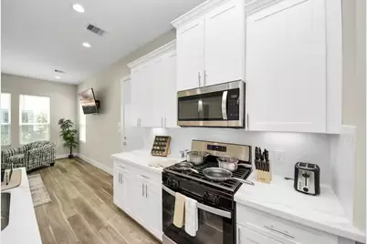 5935 Beall Street #A, Houston, TX 77091 - Photo 7