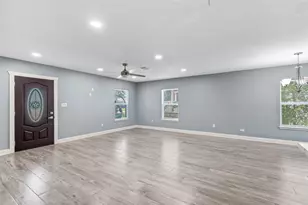 3853 Rosedale St, Houston, TX 77004 - Photo 5