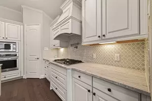 25303 Angelwood Springs Ln, Tomball, TX 77375 - Photo 23