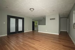 4909 Falls St, Houston, TX 77026 - Photo 11