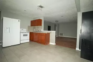 4909 Falls St, Houston, TX 77026 - Photo 15