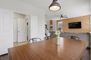 2403 Cheyenne Dr, Brenham, TX 77833 - Photo 9