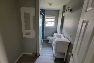 1601 22nd St, Galveston, TX 77550 - Photo 9