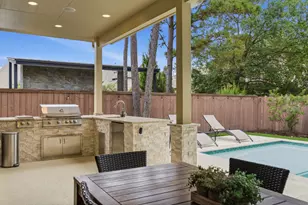 127 Lindenberry Cir, The Woodlands, TX 77389 - Photo 45