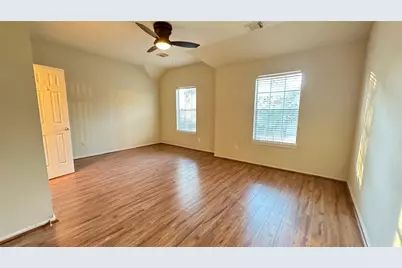 22 Timberstar Street, The Woodlands, TX 77382 - Photo 11