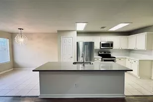 22 Timberstar St, The Woodlands, TX 77382 - Photo 3