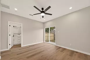 5408 Fairchild St St, Houston, TX 77028 - Photo 11