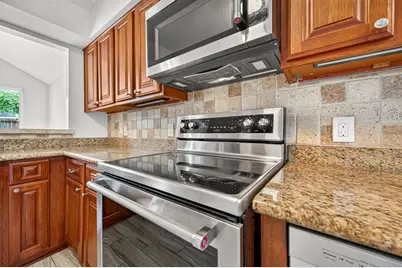 3079 Hazy Park Drive, Houston, TX 77082 - Photo 21