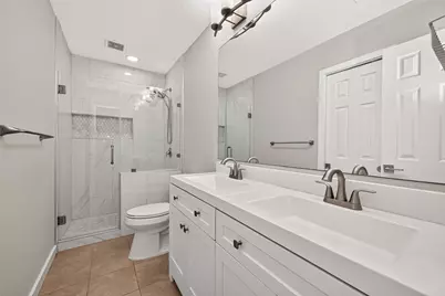 12930 Kimberley Lane, Houston, TX 77079 - Photo 39