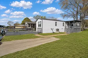 12701 Paradise View Ct W, Willis, TX 77318 - Photo 11