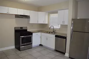 214 E Jack St, Baytown, TX 77520 - Photo 11