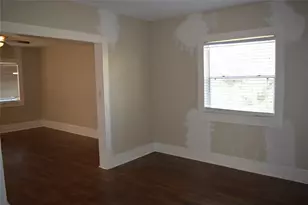 214 E Jack St, Baytown, TX 77520 - Photo 9