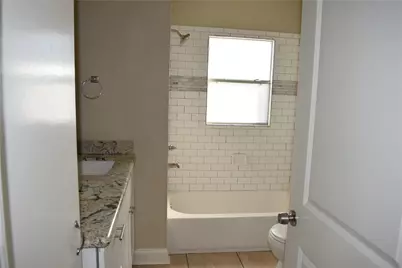 214 E Jack Street, Baytown, TX 77520 - Photo 21