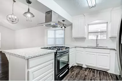 2826 Round Tower Lane, Port Neches, TX 77651 - Photo 11