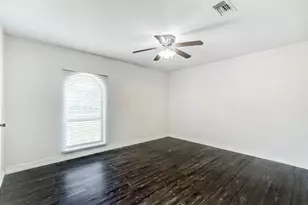 2826 Round Tower Ln, Port Neches, TX 77651 - Photo 17