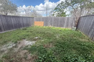 14318 Melody Glen Ln, Houston, TX 77014 - Photo 11