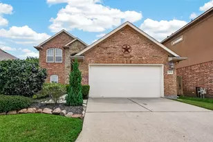 3404 Cortona Ln, Friendswood, TX 77546 - Photo 3