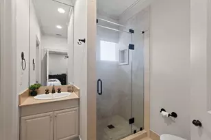 47 Summerwalk Pl, The Woodlands, TX 77381 - Photo 37