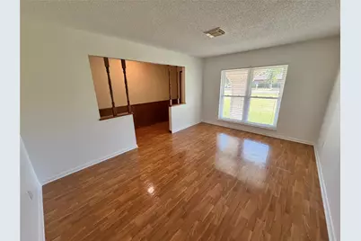 1302 Avenue H, Danbury, TX 77534 - Photo 5