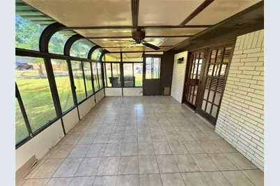 1302 Avenue H, Danbury, TX 77534 - Photo 23
