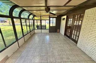 1302 Avenue H, Danbury, TX 77534 - Photo 23