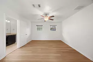 9111 Timberside Dr, Houston, TX 77025 - Photo 21