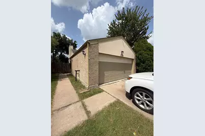 13310 Robinglen Drive, Houston, TX 77083 - Photo 41