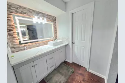 10555 Turtlewood Court #2105, Houston, TX 77072 - Photo 9