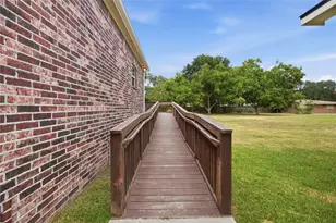 102 20th Ave N, Texas City, TX 77590 - Photo 25