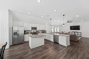 920 Bulwark Dr, Crosby, TX 77532 - Photo 11