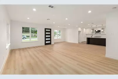 7414 Janak Drive, Houston, TX 77055 - Photo 17