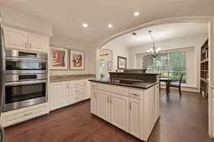 6 Charleston Street S, Sugar Land, TX 77478 - Photo 5