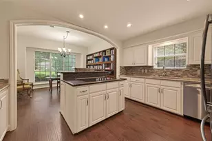 6 Charleston Street S, Sugar Land, TX 77478 - Photo 7