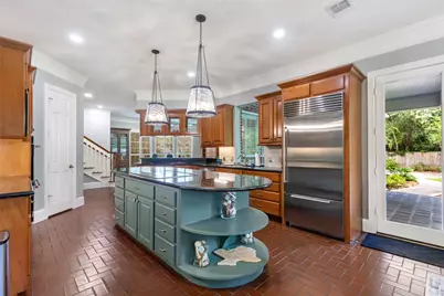 1506 Sheltering Oaks Lane, Kingwood, TX 77345 - Photo 19
