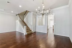 7535 Olympia Dr, Houston, TX 77063 - Photo 9